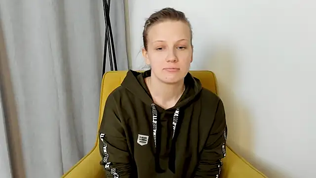 AprylSalisbury webcam