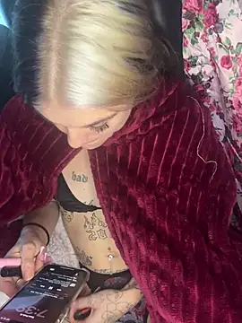 ittybittymeryssa (G young) - 1 hr topless