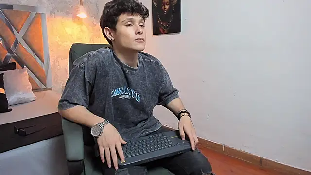 kraven_lust (M young) - KRAVEN NAKED!🍆🍑