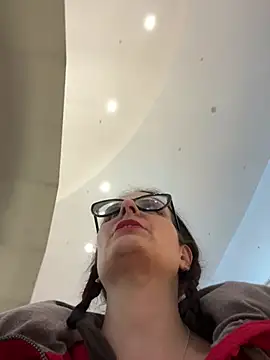 natakitten (F milf) - Strip in WC, sloppy DT, LT🎥