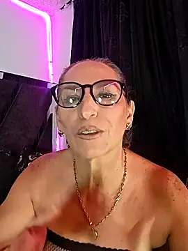 lossexycacha (G mature) - My friend touches my kitten