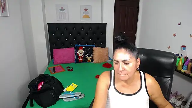 mature_bigboobs10 webcam