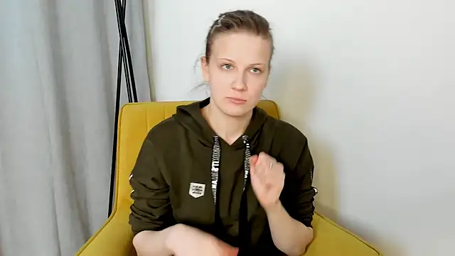 AprylSalisbury webcam