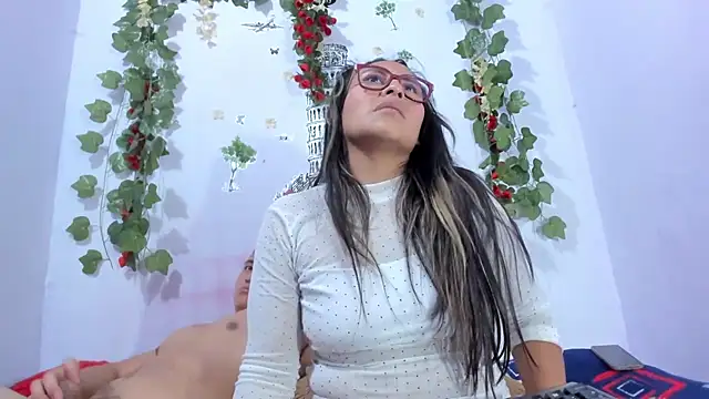 NataliaAndJulliam webcam