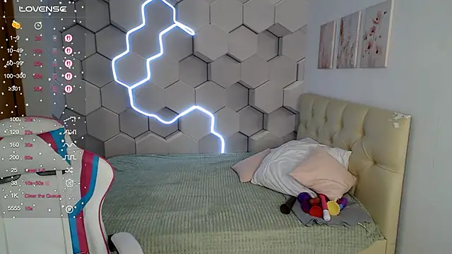 aliicemeow - Aliicemeow's free webcam - UK Sex Cams