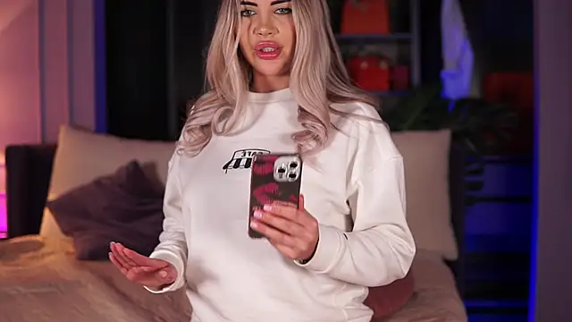 Monique_Celeste webcam