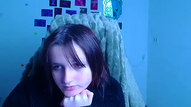 Alice_Wonderme webcam