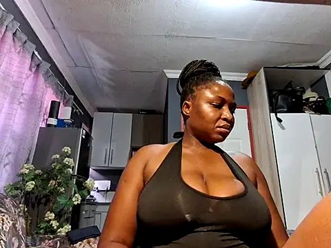 EbonyRose9 webcam