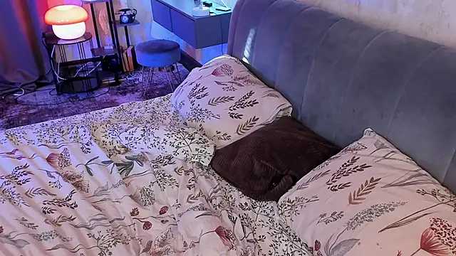 CharlesBurnett webcam