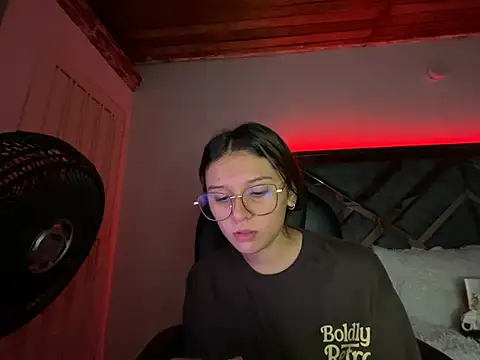 alison_parkerr26 webcam