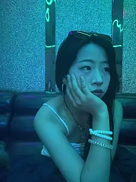 jingjing005 - Jingjing005's free webcam