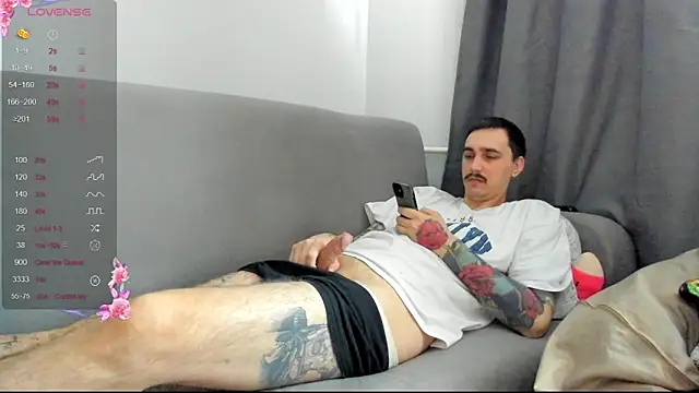 The_school_neighbor webcam