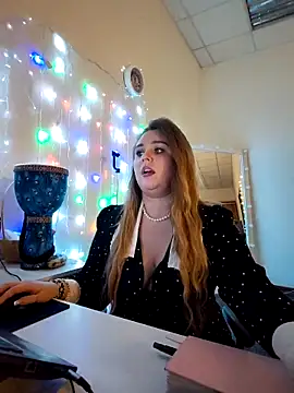 Juicy_PeachLux webcam