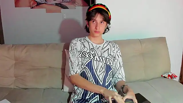 cirosky_elchicopolla webcam