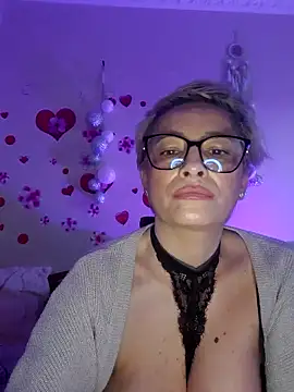 BellaBellaHot webcam