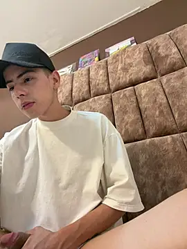 sebastian_reed (M young) - show cum