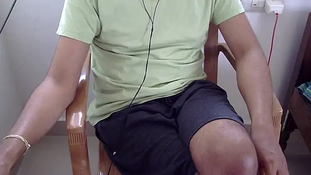 The_SHY_uncut webcam