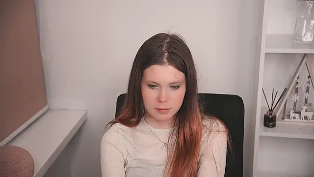 marniewootan - MarnieWootan's free webcam