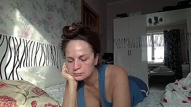 lindastars - LindaStarS's free webcam