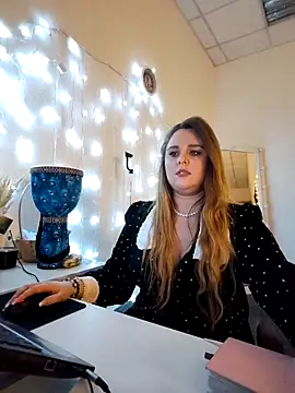 Juicy_PeachLux webcam