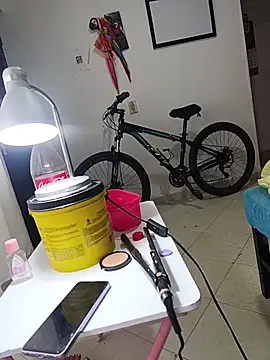 Van3orgasm4me webcam