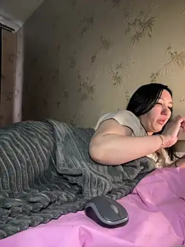 Naughtbaby_2025 webcam