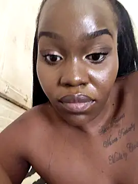 LactatingSeductiveEbony webcam