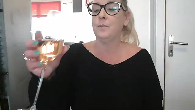 Cataleyaflowers69 webcam