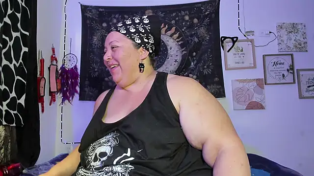 QUEEN_MANDY_BBW webcam