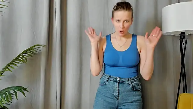 AprylSalisbury webcam