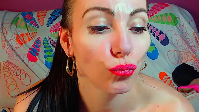 milflovelyxxx webcam