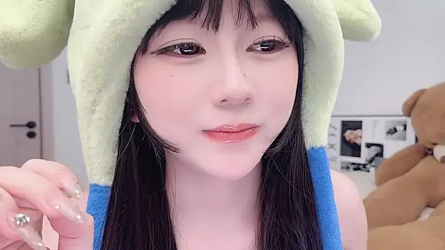 美女lnua-lnua在线直播