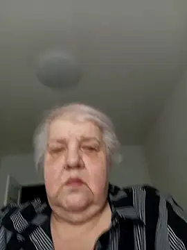 HapinessLovee webcam