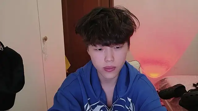 l1kuto - L1kuto's free webcam - UK Sex Cams