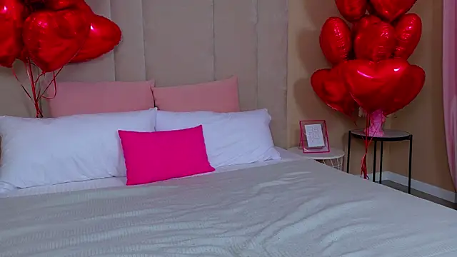 sandy_edvards - Sandy_Edvards's free webcam - UK Sex Cams