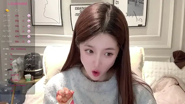 美女UU-1314在线直播