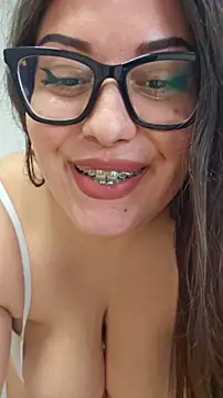 larissa4u - Larissa4U's free webcam - UK Sex Cams