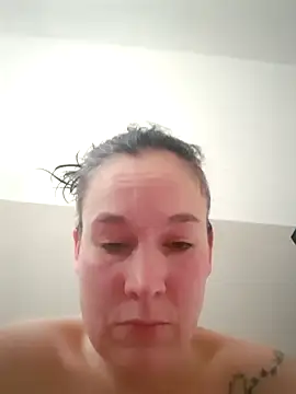 girlysensuelle (F milf) - 2 doigts cul