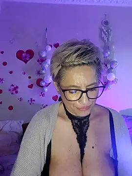 BellaBellaHot webcam