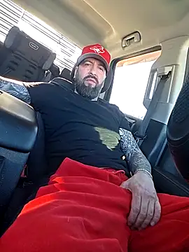 Beardedtattood webcam