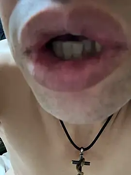 Hideen-real-face webcam