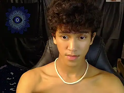 hugekenbigcock webcam