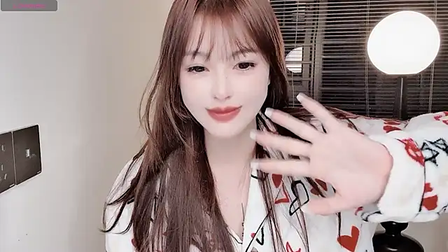 sophia-000 (F young) - 8今晚最后一天直播了 9.30 200币抽查大票 就一场 提前祝哥哥们新年快乐