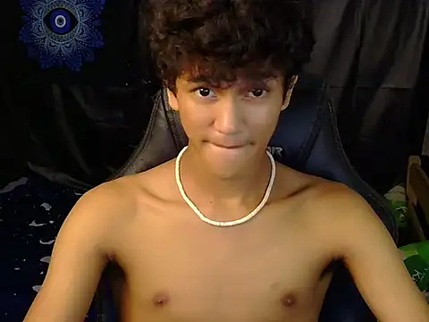 hugekenbigcock webcam