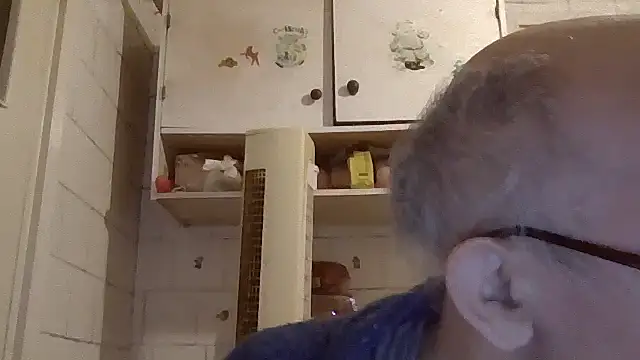 mariusica1@xh - Mariusica1@xh's free webcam