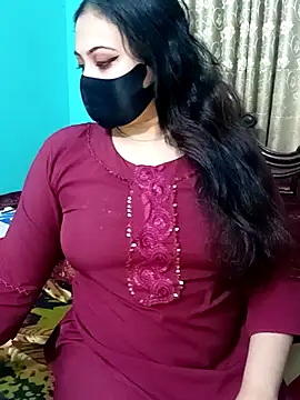 Webcam Model (Porimoni22) is live