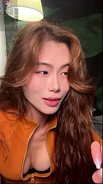 美女Cici250808在线直播