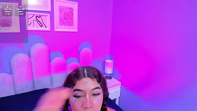 mia_cataleiya webcam