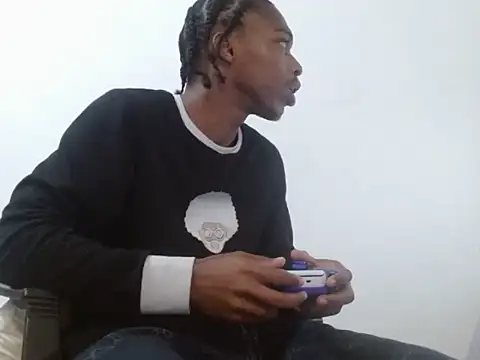 Larry-n-clouds webcam