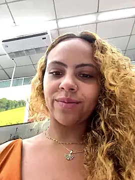 Chloe_Leaozinho webcam